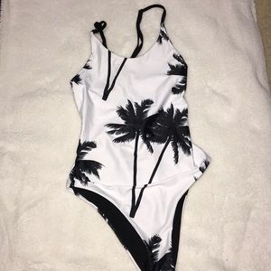 CUPSHE “palm tree” onepiece